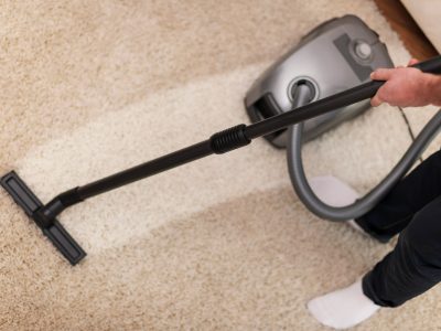 Poeira em casa: cuidados com tapetes e bebês